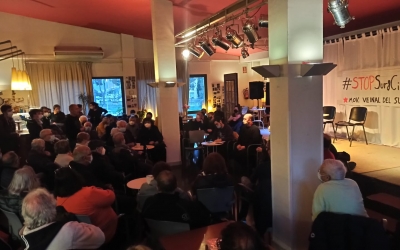 Un centenar de persones es van trobar a l'Espai Àgora de Sant Oleguer | Pere Gallifa